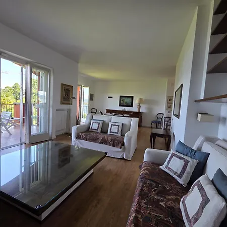 Lejlighed Charly Baveno